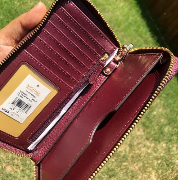 Michael Kors Large Flat Wallet/Wristlet Merlot Gold Tone Hardware - Picture 4 of 6